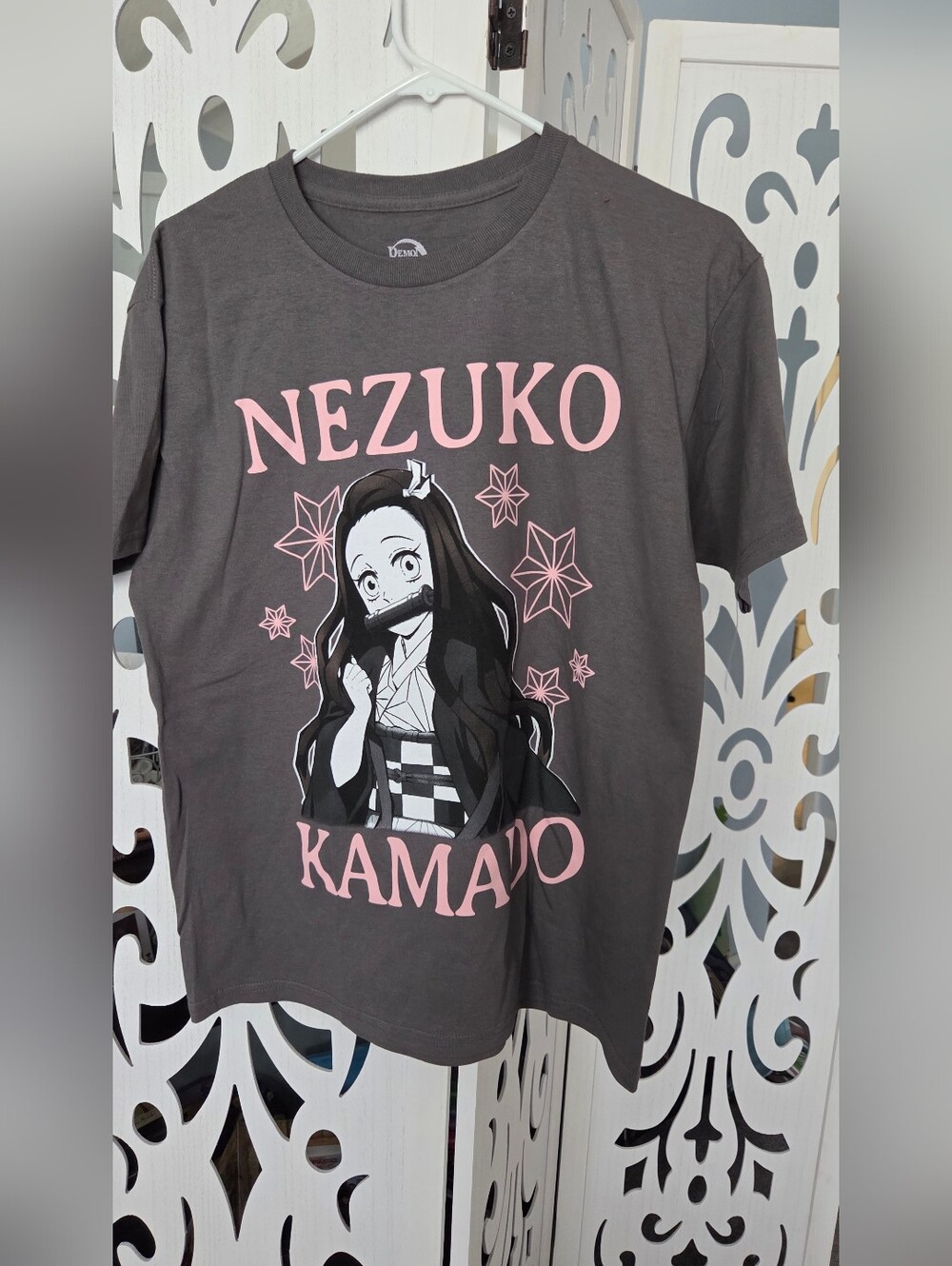 Demon Slayer Nezuko Kamado Shirt Small S Gray Pink Anime Manga Graphic Tee NWOT